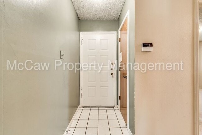 Photo - 2913 Green Ridge St
