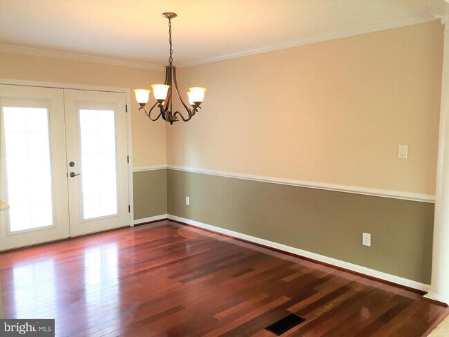 Photo - 9522 Kirkfield Rd