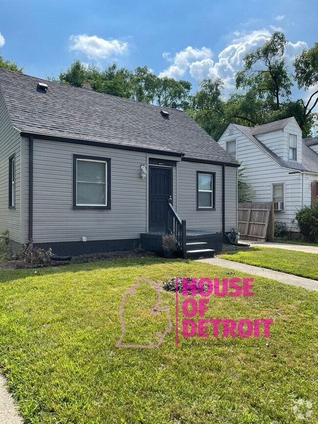 Building Photo - 3 BEDROOM 1 BATH BUNGALOW FREE PRE-SCREEN Rental