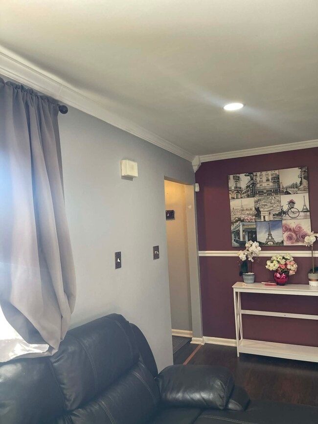 Photo - 620 Candlestick Ln