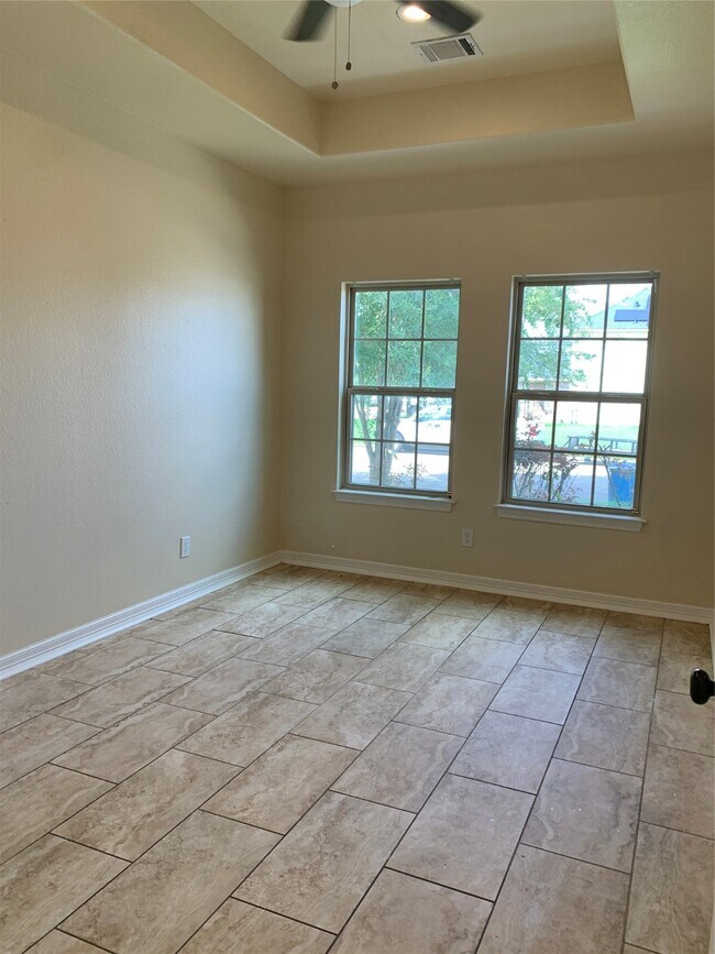 Photo - 14914 Darbydale Dr