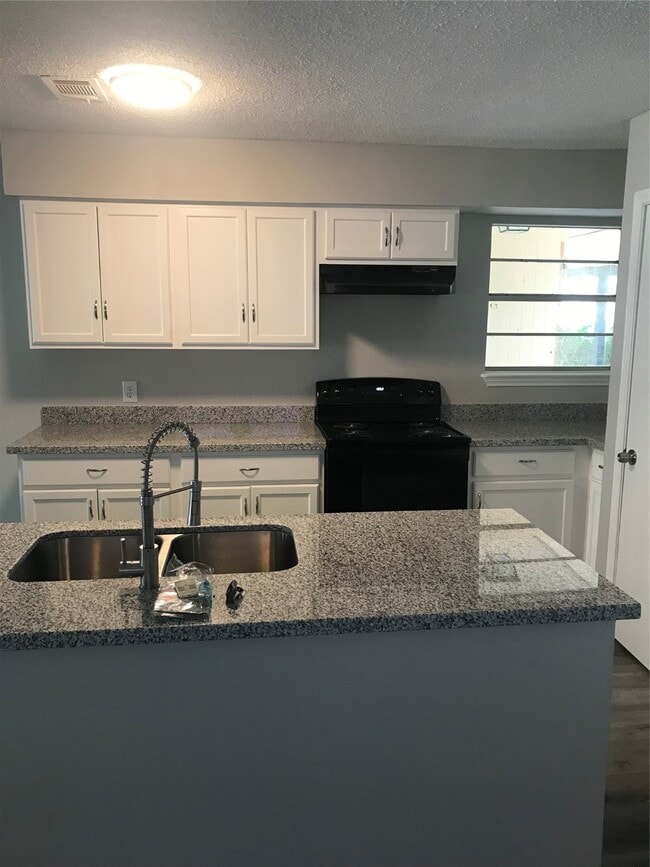 Photo - 121 La Laja Dr