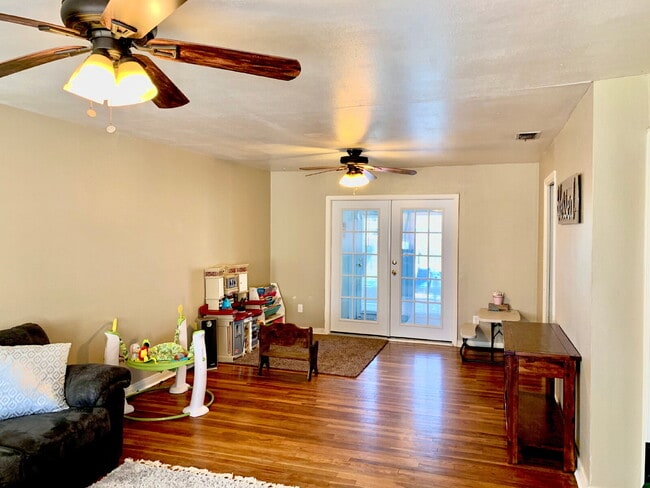 Photo - Cute Three Bedroom - Available for Summer/Fall 2026 Prelease!