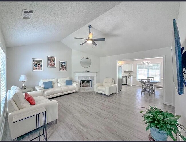 Photo - 354 Shoal Ct