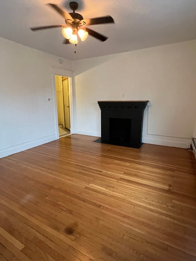 Photo - 144 Claremont Ave Unit #7