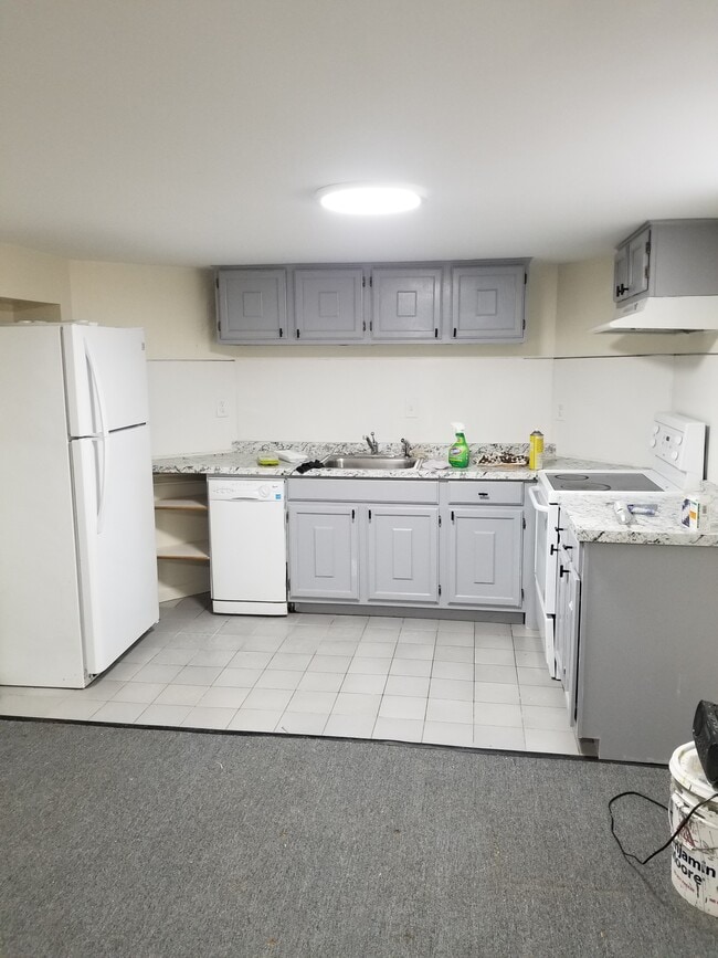 Photo - 76 Winter St Unit B