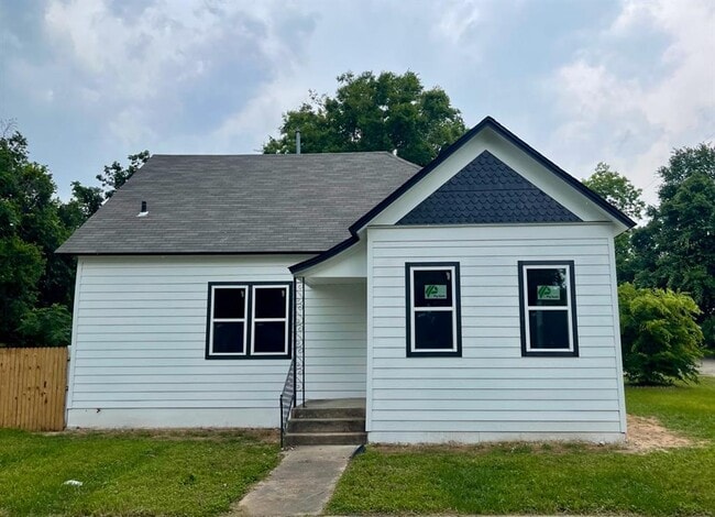 Photo - 806 N Central Ave