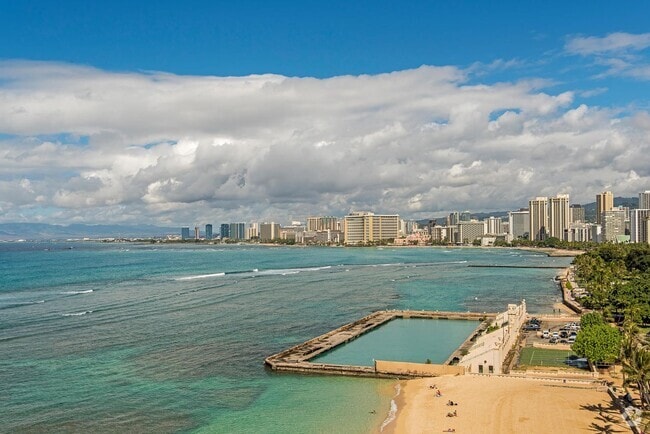 Building Photo - Furnished Oceanfront Studio at the Iconic ... Rental