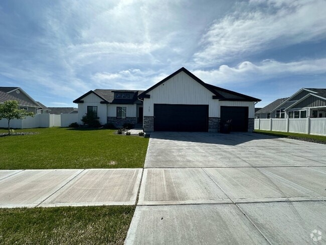 Building Photo - 5262 Glendora Ave Rental