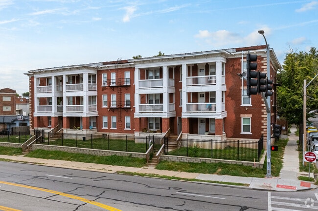 Oasis on Linwood - Oasis on Linwood