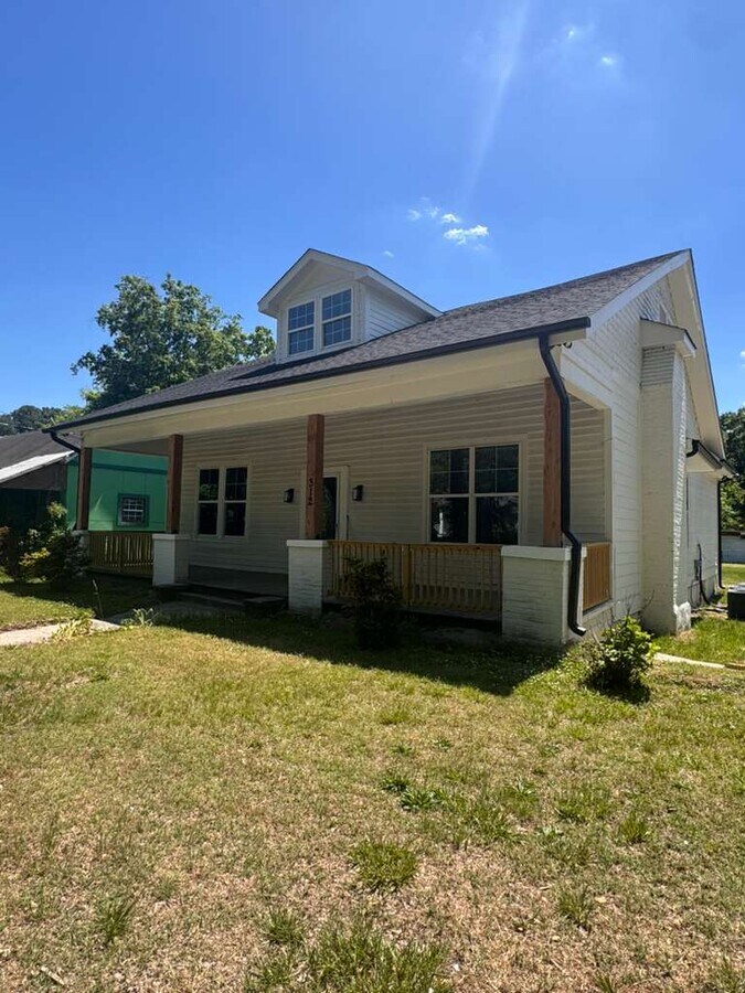Photo - 312 E Andrews Ave