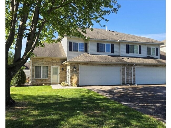 Building Photo - 17032 Eagleview Ln Rental