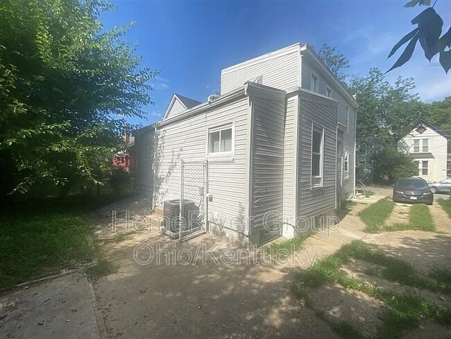 Photo - 1607 Banklick St