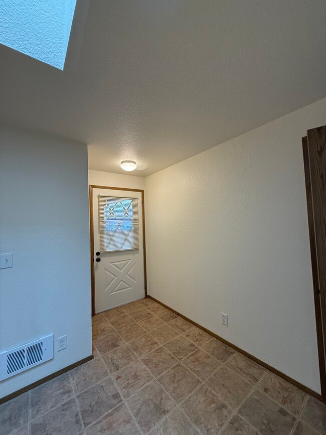 Photo - 9114 44th Dr NE