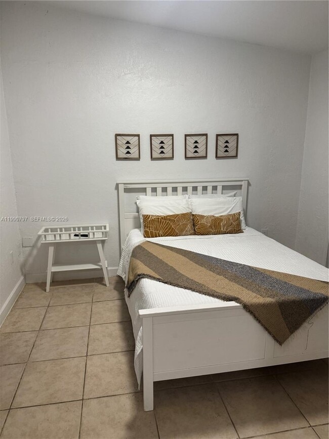 Photo - 6126 SW 61st St