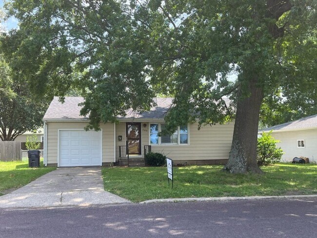 Building Photo - 202 Clinkscales Rd