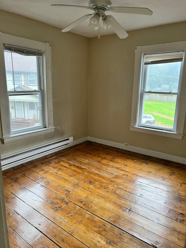 Photo - 58 Campbell St Unit 2