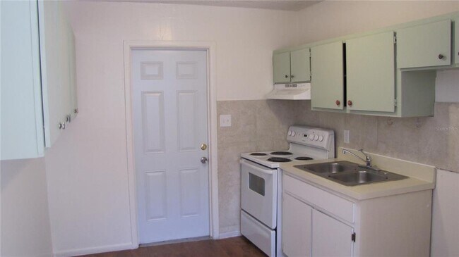 Photo - 10807 N 11th St