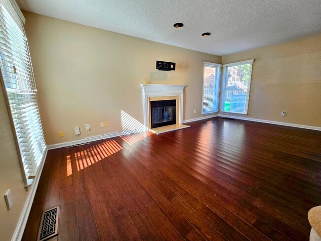 Photo - 2317 Declaration Dr