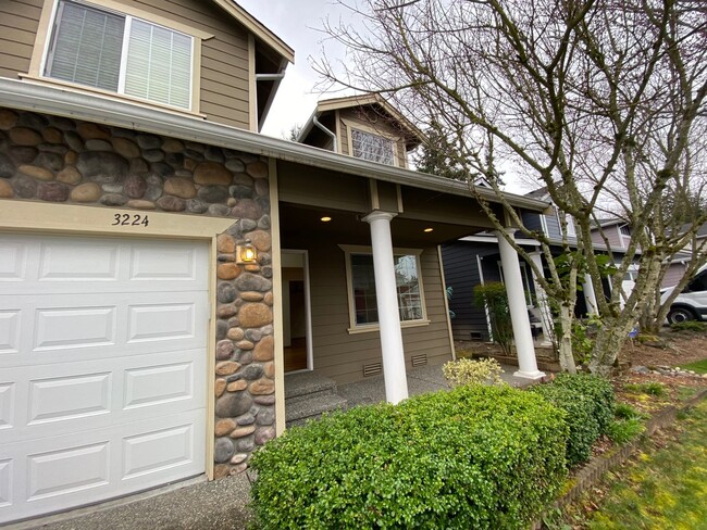 Photo - 4 bed 2.5 bath with formal living room