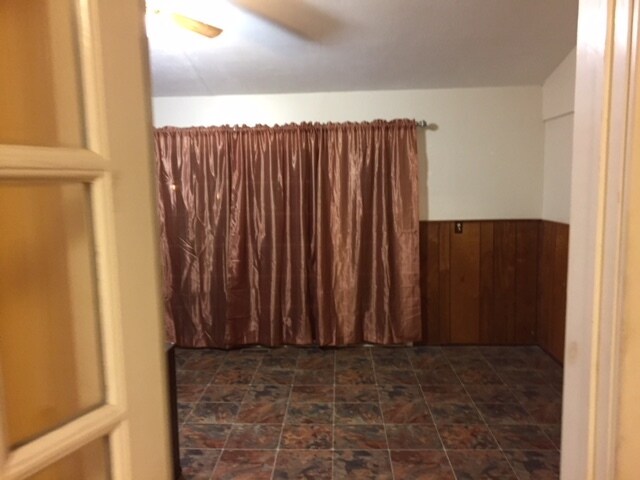 Photo - 841 E 11th St