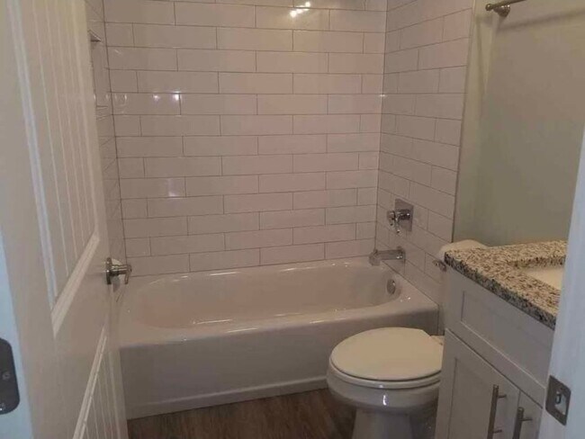 Photo - 3112 Keeling Ave
