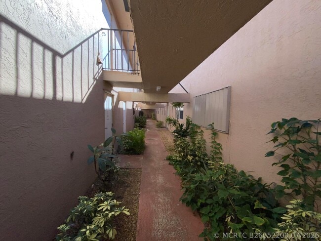 Photo - 650 SW 2nd Ave Unit 149