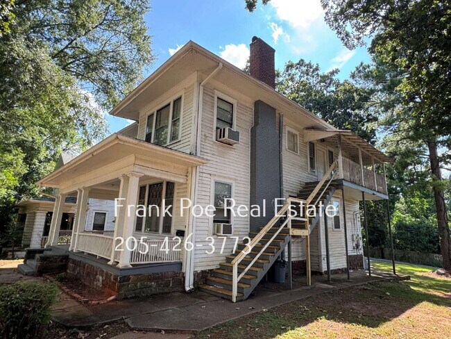 Charming 2 story Duplex Apartment in Birmingham
