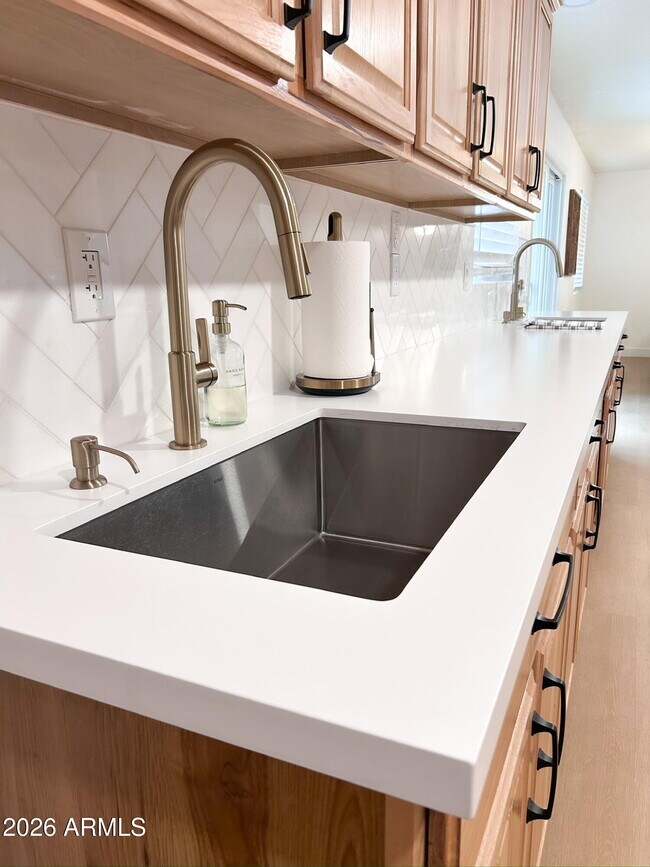 Photo - 1126 W Oxford Dr