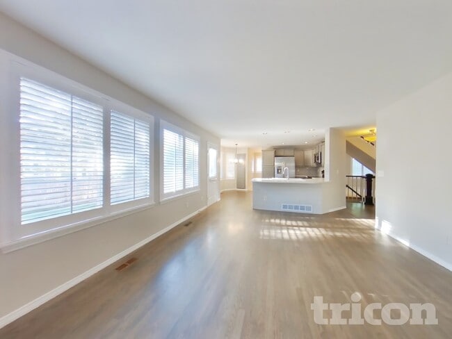 Photo - 5740 S Jellison St