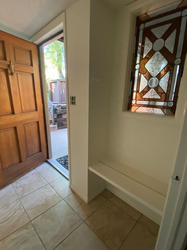 3Br/2Ba Condo in the Heart of Boulder - 3Br/2Ba Condo in the Heart of Boulder