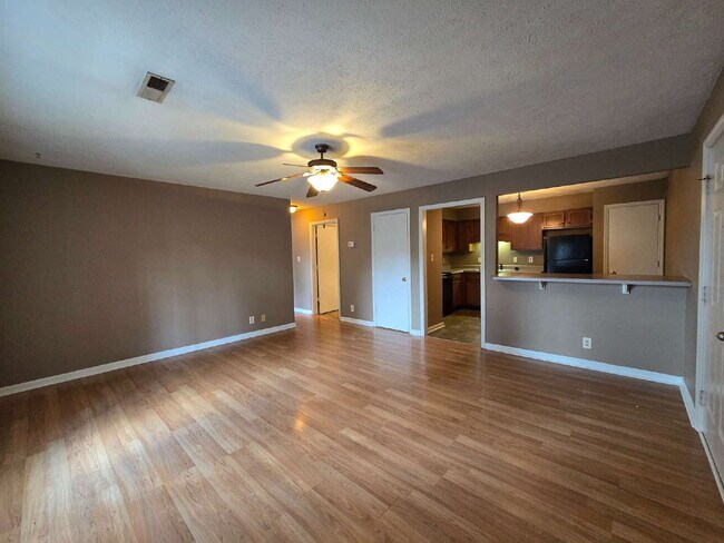 Photo - 277 Dunbar Cave Rd