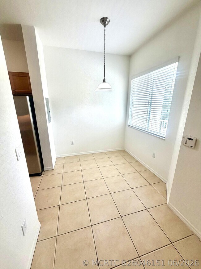 Photo - 3600 Oaks Clubhouse Dr Unit 309