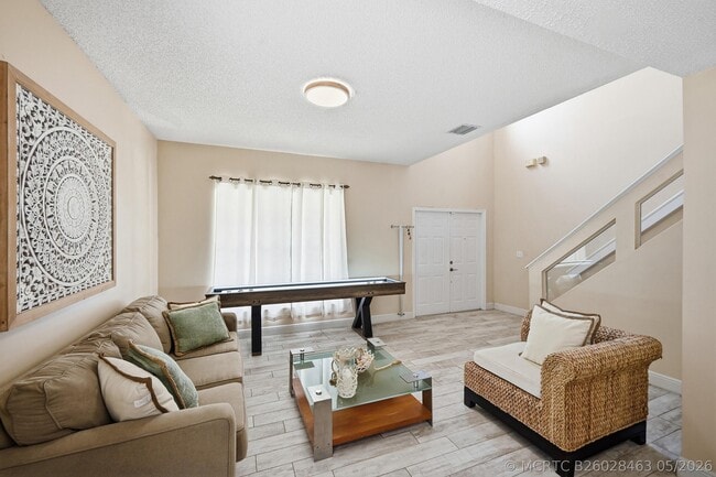 Photo - 15073 Oak Chase Ct