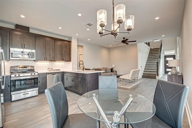 Photo - 16531 Oasis Mdw Ln