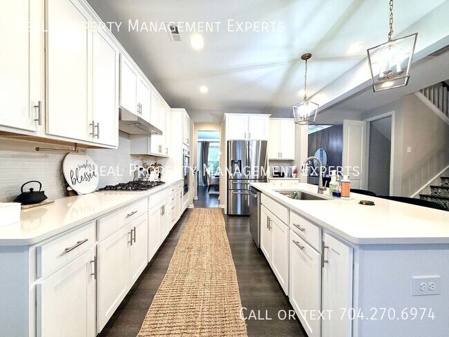 Photo - 194 Winterberry St