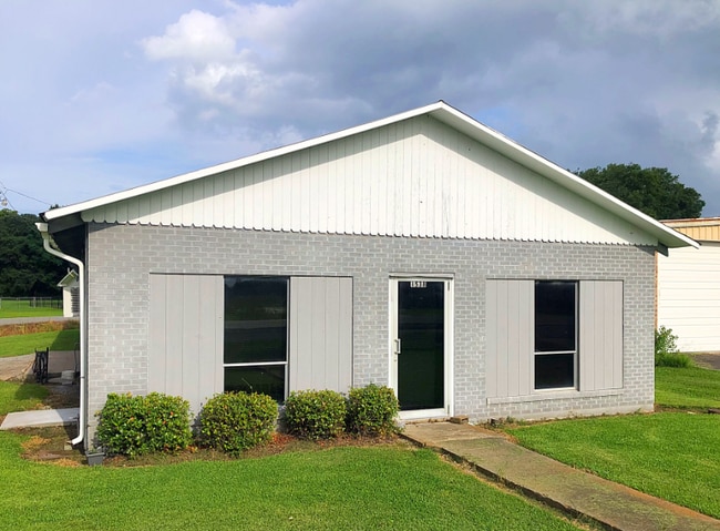 1538 Hwy 20