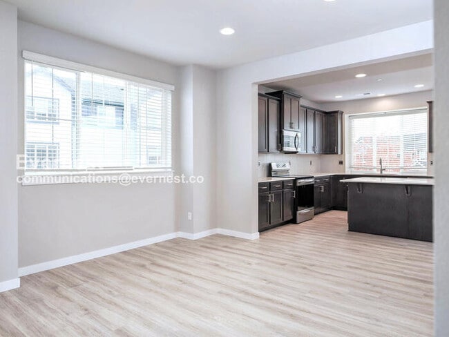 Photo - 1621 Seattle Hill Rd