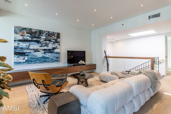 Photo - 3 br, 2.5 bath House - 489 Harrison Street...