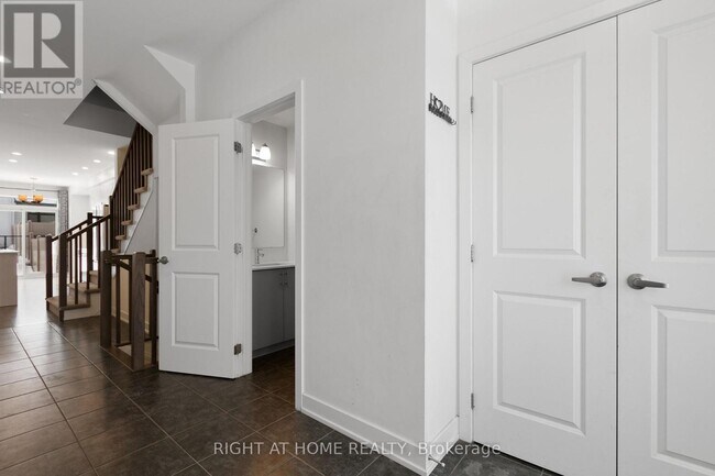 Photo - 613 Rathburn Ln