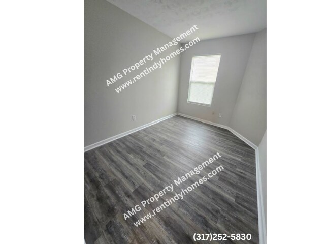 Photo - 7742 Danube St