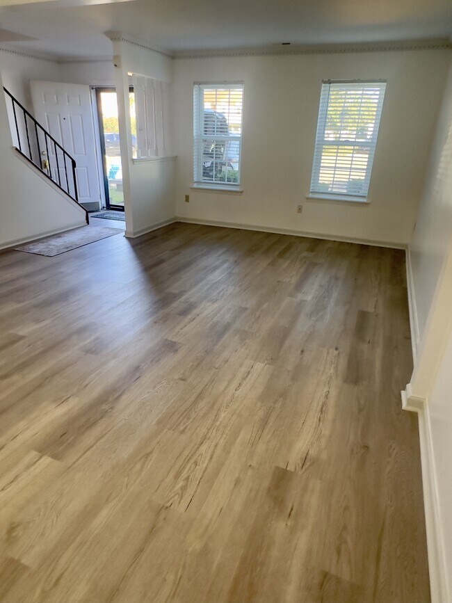 660 Biltmore Dr Townhome Townhome Rental in Virginia Beach VA