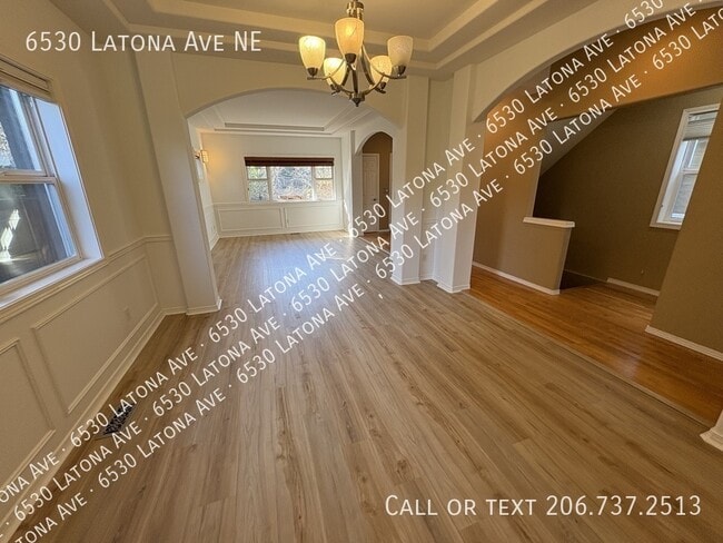 Photo - 6530 Latona Ave NE