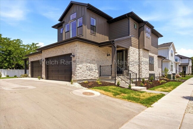Building Photo - 1452 Pleasant View Dr