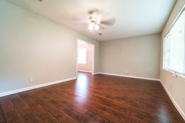 Photo - 1510 Greenbriar Ave