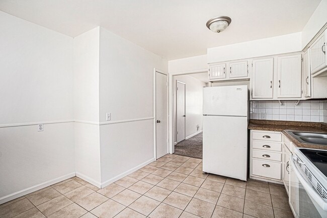 Photo - 9014 Bayless Rd