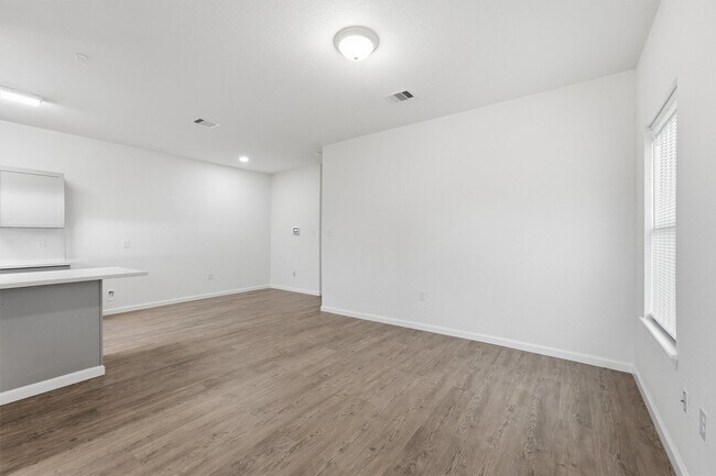 Photo - 319 N Carolina St