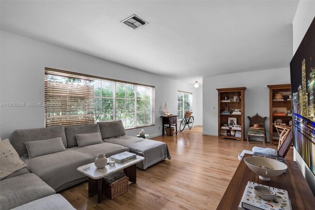 Photo - 9550 NW 1st Ave