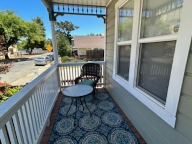 Photo - SHOWING FRI 6/26 & SAT 6/27 12:30-1:30PM!! 1 Bedroom 1 bath Cottage style Duplex
