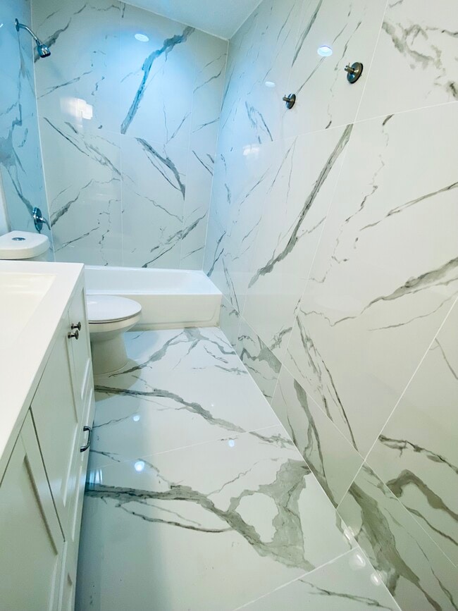 Photo - 3804 Denham Way Unit C